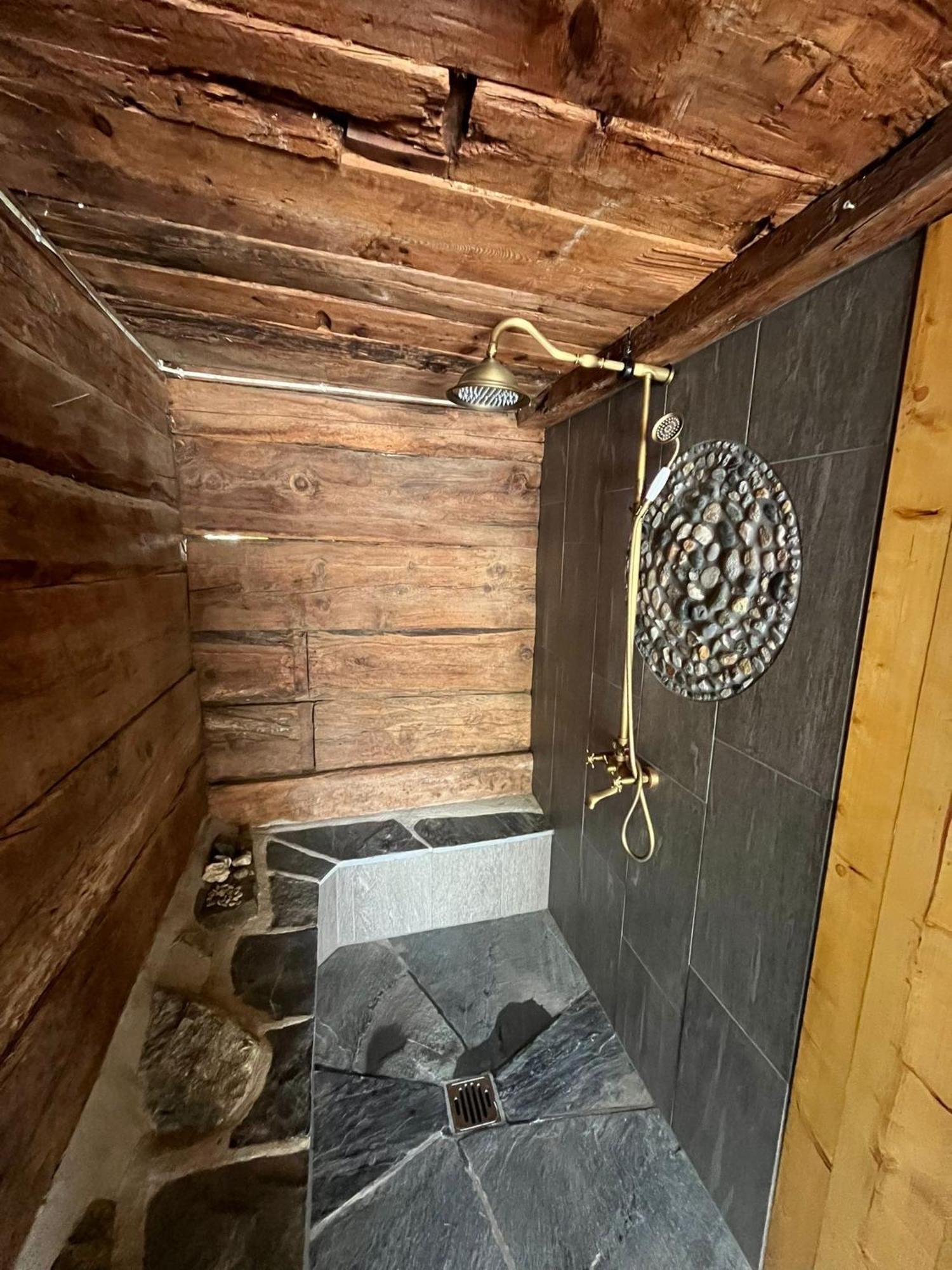 Chalet La Paz With Hotpot And Sauna Villa Törbel Exterior foto