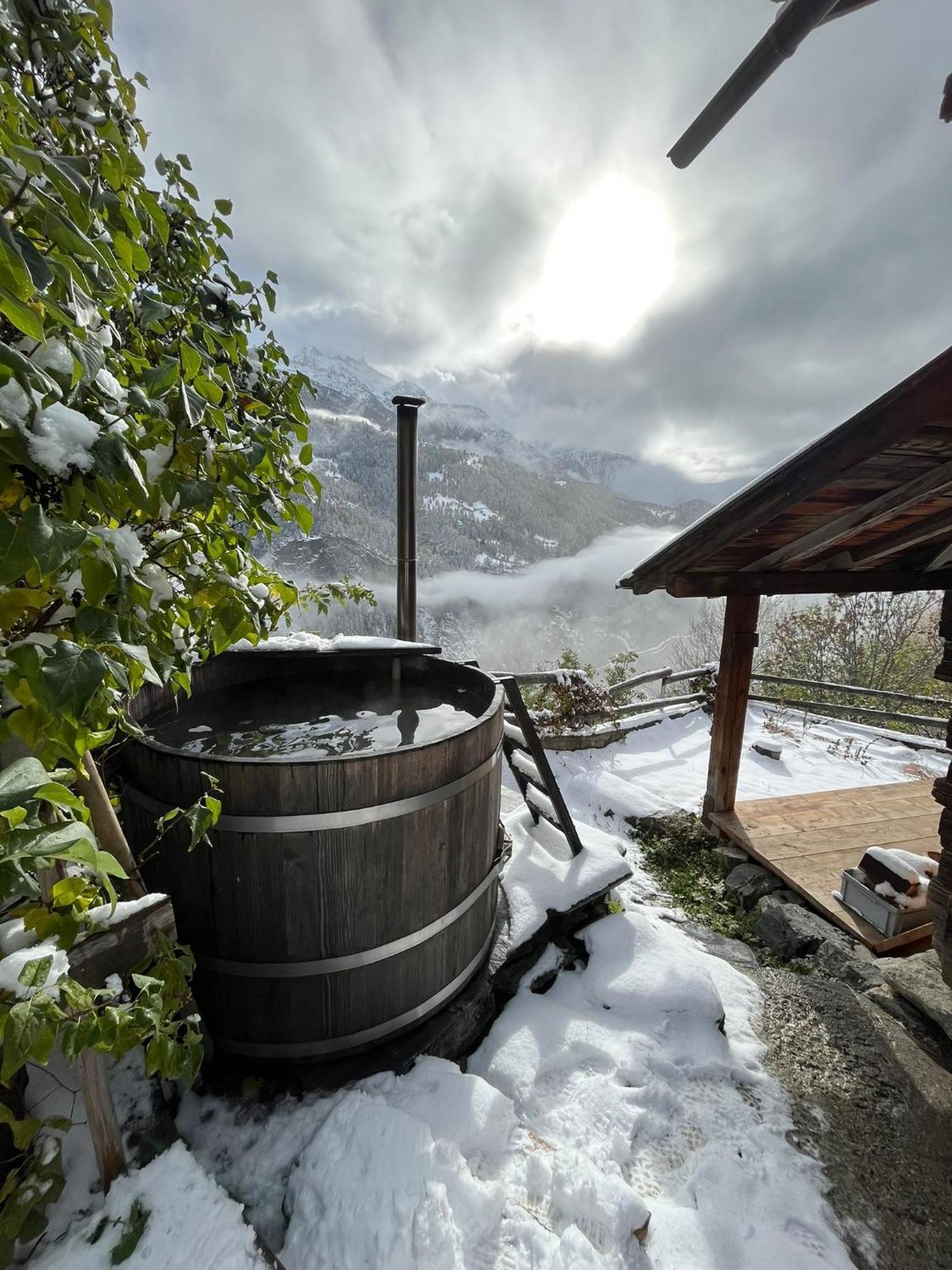 Chalet La Paz With Hotpot And Sauna Villa Törbel Exterior foto